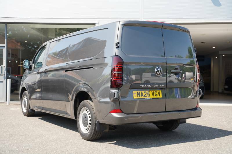 Volkswagen Transporter T30 Tdi 150 Van 5 Plus Commerce Plus Lwb  #3