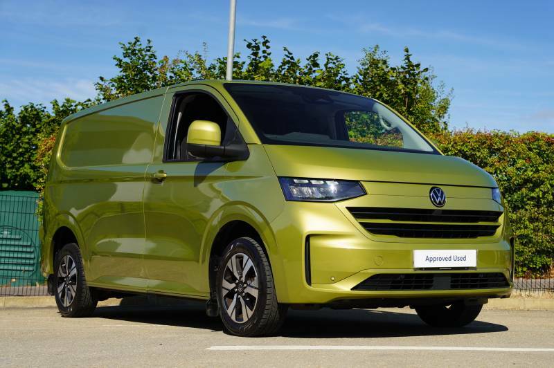 Volkswagen Transporter T32 Tdi 150 Van Commerce Pro Swb Green