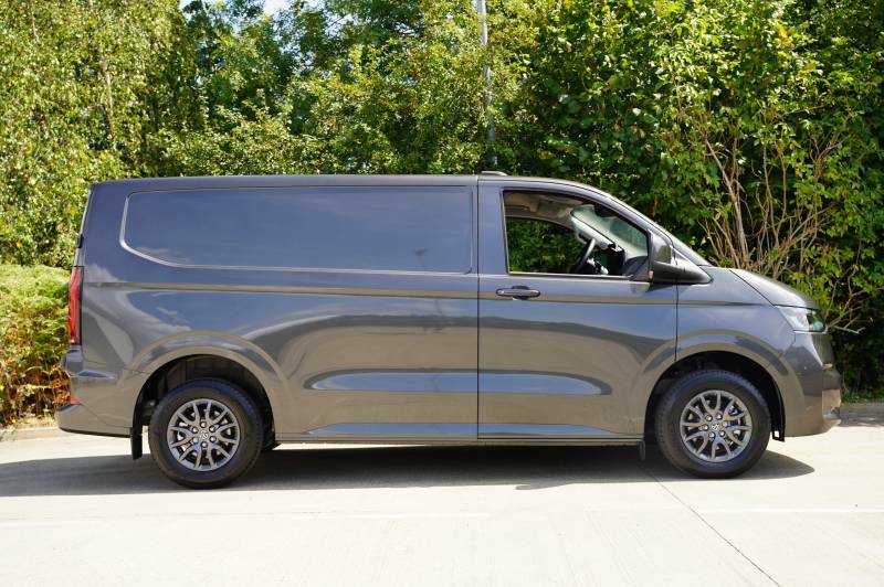 Volkswagen Transporter T30 Tdi 150 Van 5 Plus Commerce Plus Swb #4