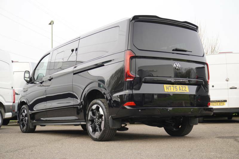 Volkswagen Transporter Shuttle T32 Tdi 170Ps Minibus Style Lwb Black #3
