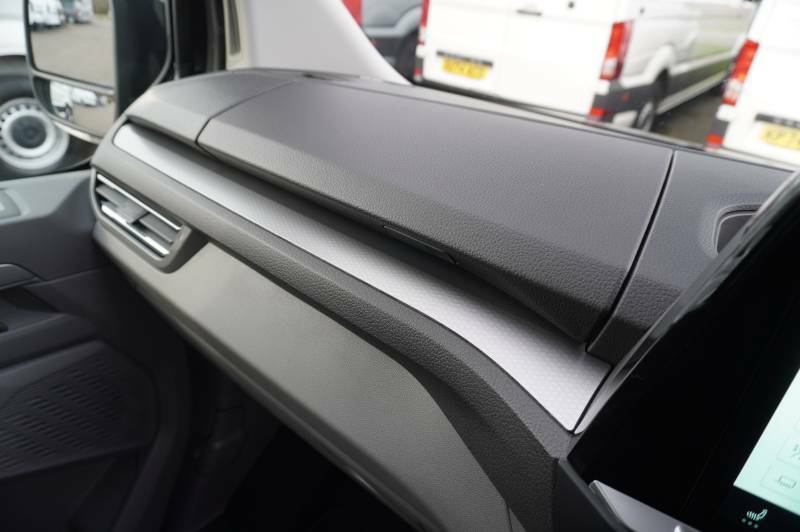 Volkswagen Transporter Shuttle T32 Tdi 170Ps Minibus Style Lwb - 2025 Black #31
