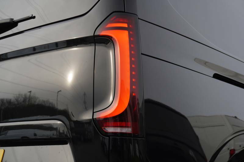 Volkswagen Transporter Shuttle T32 Tdi 170Ps Minibus Style Lwb - 2025 Black #43