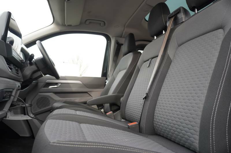 Volkswagen Transporter Shuttle T32 Tdi 170Ps Minibus Style Lwb - 2025 Black #8