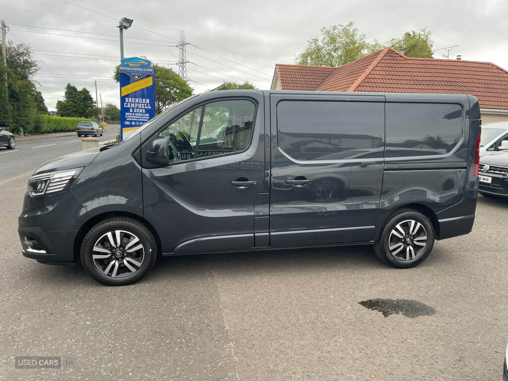Renault Trafic Sl28 Blue Dci 150 Sport Van MJ22GDY Grey #4