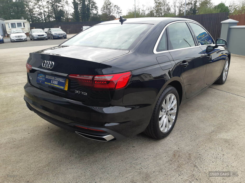 Audi A4 30 Tdi Technik S Tronic Black #4