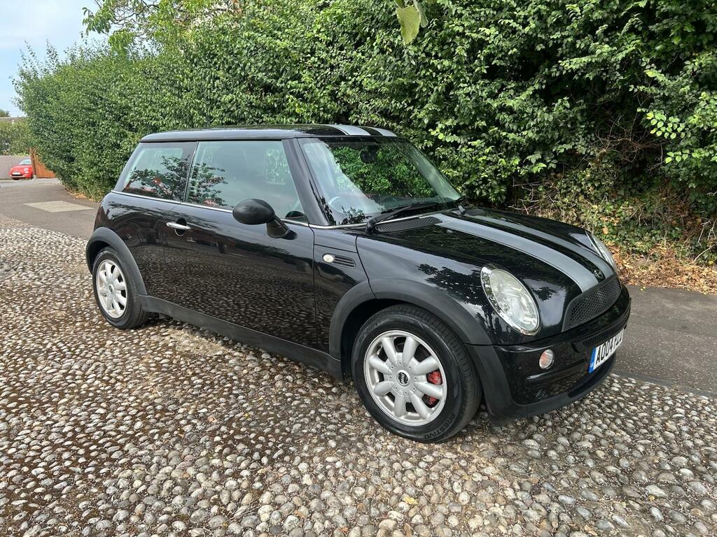 Mini Hatch 1.6 One AO04PZD Black