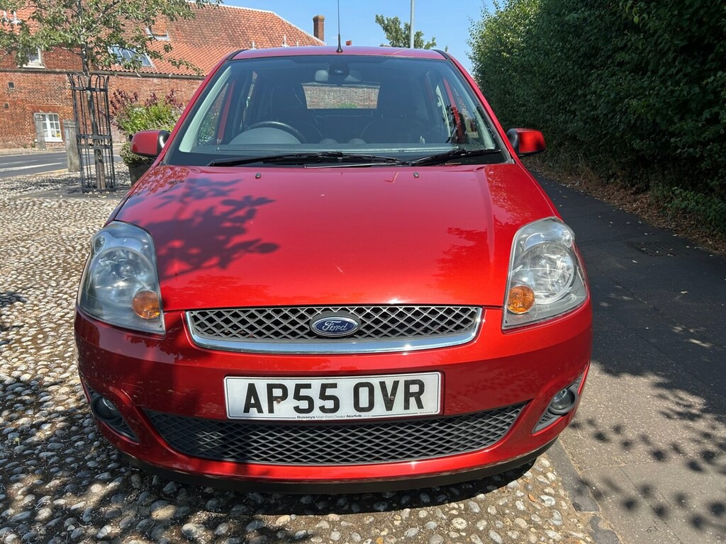 Ford Fiesta 1.4 Ghia Red #3