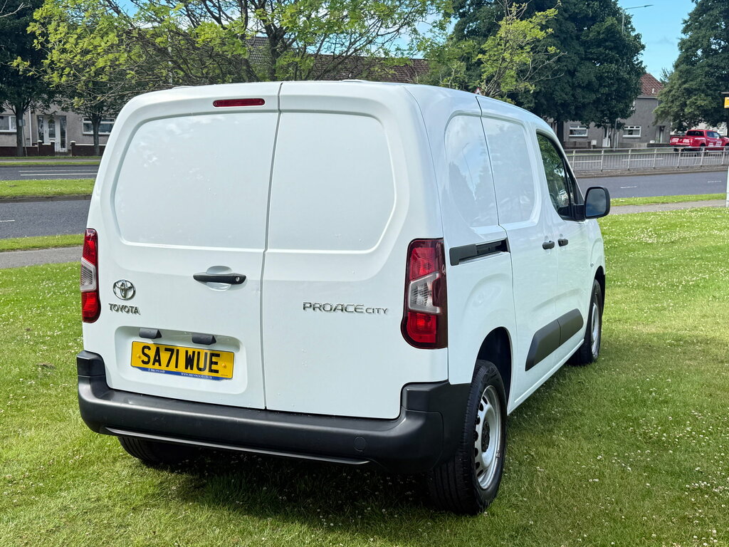 Toyota Proace City 1.5 Bluehdi Active Short Panel Van Manu White #5