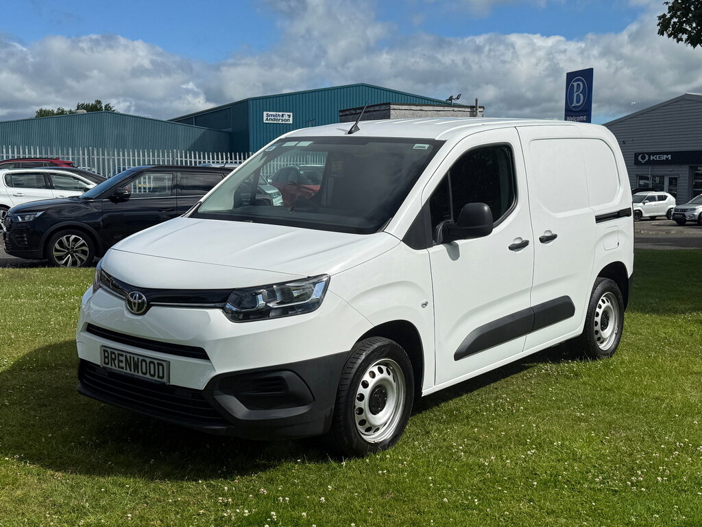 Toyota Proace City 1.5 Bluehdi Active Short Panel Van Manu White #3