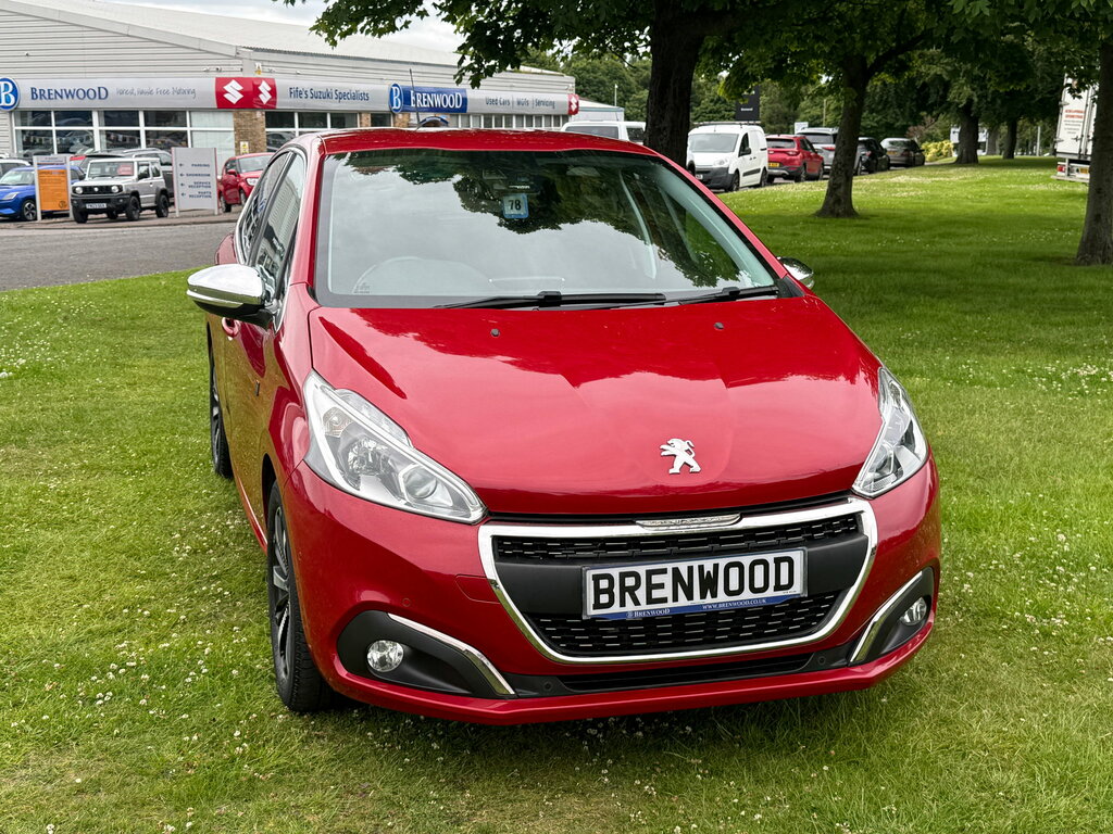 Peugeot 208 1.2 Puretech Tech Edition Hatchback Man SC19NSN Red #2