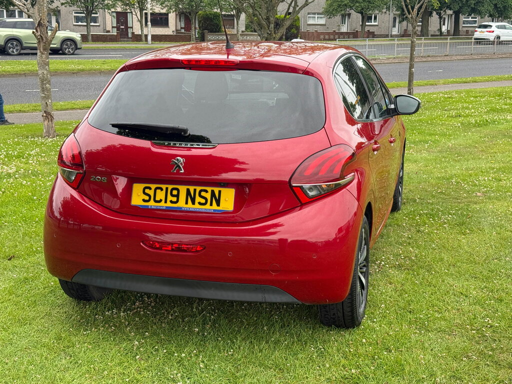 Peugeot 208 1.2 Puretech Tech Edition Hatchback Man SC19NSN Red #5