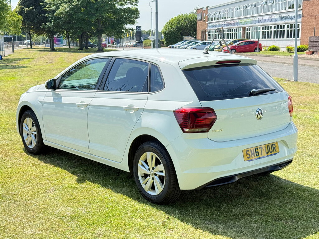 Volkswagen Polo Volkswagen Polo 1.0 Tsi Sel Hatchback Petro... White #4