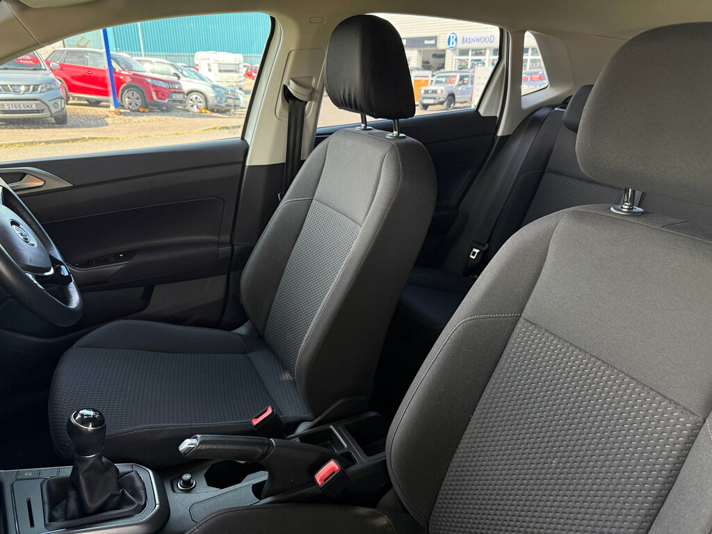 Volkswagen Polo Volkswagen Polo 1.0 Tsi Sel Hatchback Petro... White #15