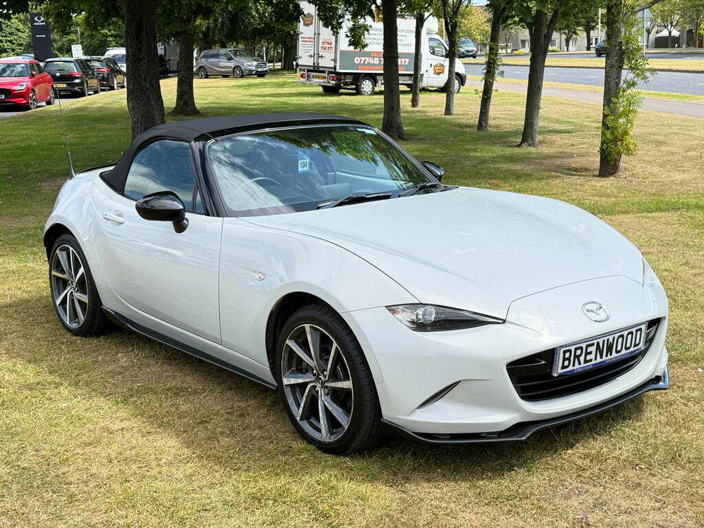 Mazda MX-5 2.0 Skyactiv-g Sport Recaro Convertible Silver