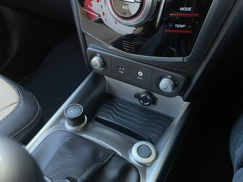 SsangYong Tivoli Hatchback Blue #19