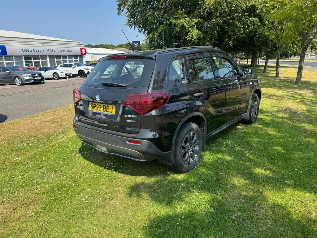 Suzuki Vitara 1.4 Boosterjet Mhev Go Suv Hybrid Manua Black #4