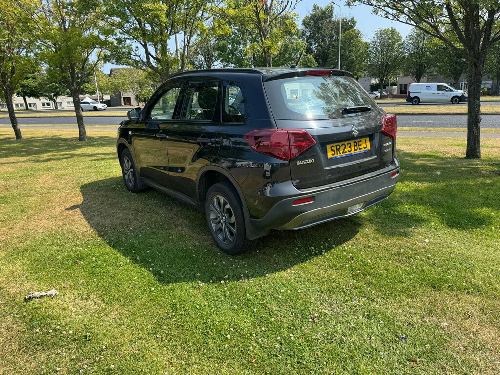 Suzuki Vitara 1.4 Boosterjet Mhev Go Suv Hybrid Manua Black #3