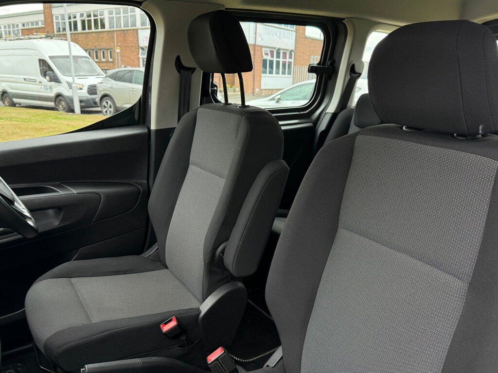 Vauxhall Combo Life Turbo D Blueinjection Energy Blue #17