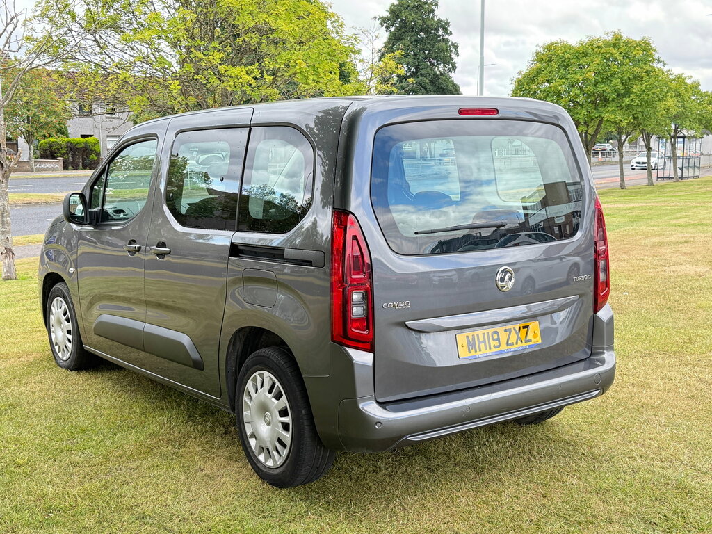 Vauxhall Combo Life 1.5 Turbo D Blueinjection Design Mpv Au Grey #4