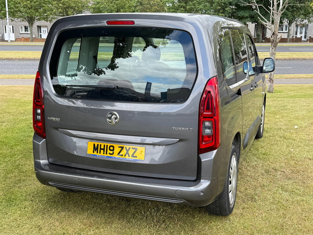 Vauxhall Combo Life 1.5 Turbo D Blueinjection Design Mpv Au Grey #5