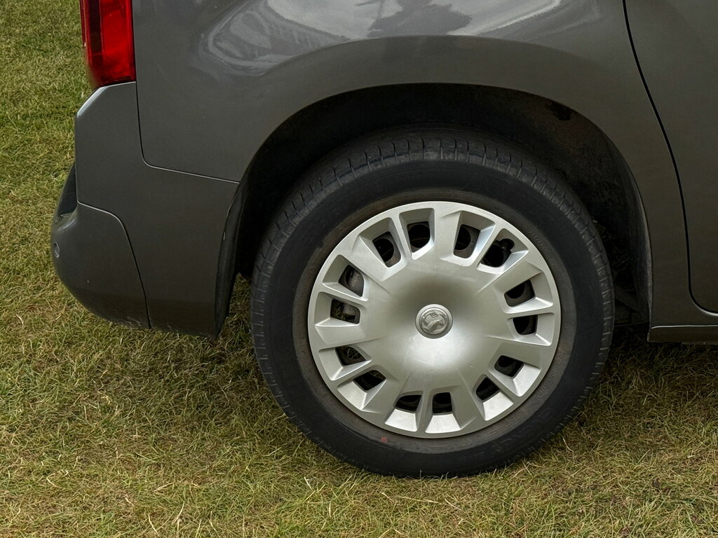 Vauxhall Combo Life Turbo D Blueinjection Energy Blue #8