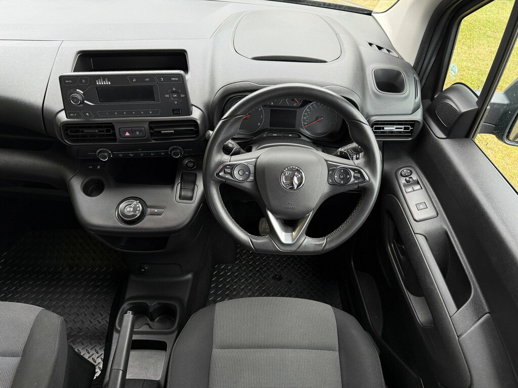 Vauxhall Combo Life Turbo D Blueinjection Energy Blue #11