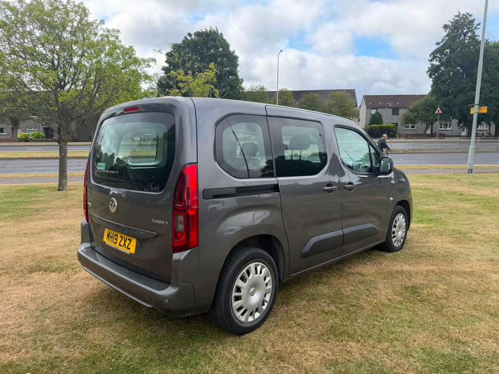 Vauxhall Combo Life 1.5 Turbo D Blueinjection Design Mpv Au Grey #3