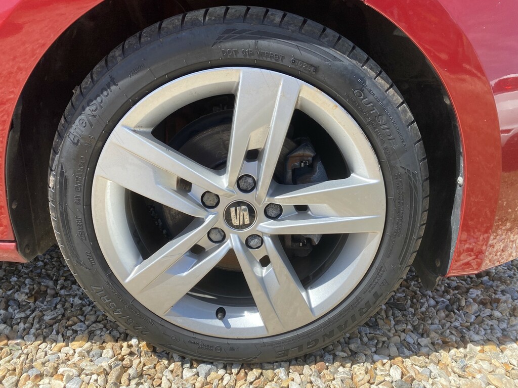 Seat Leon Hatchback 1.5 Tsi Evo Fr 201919 WD19UHU Red #4