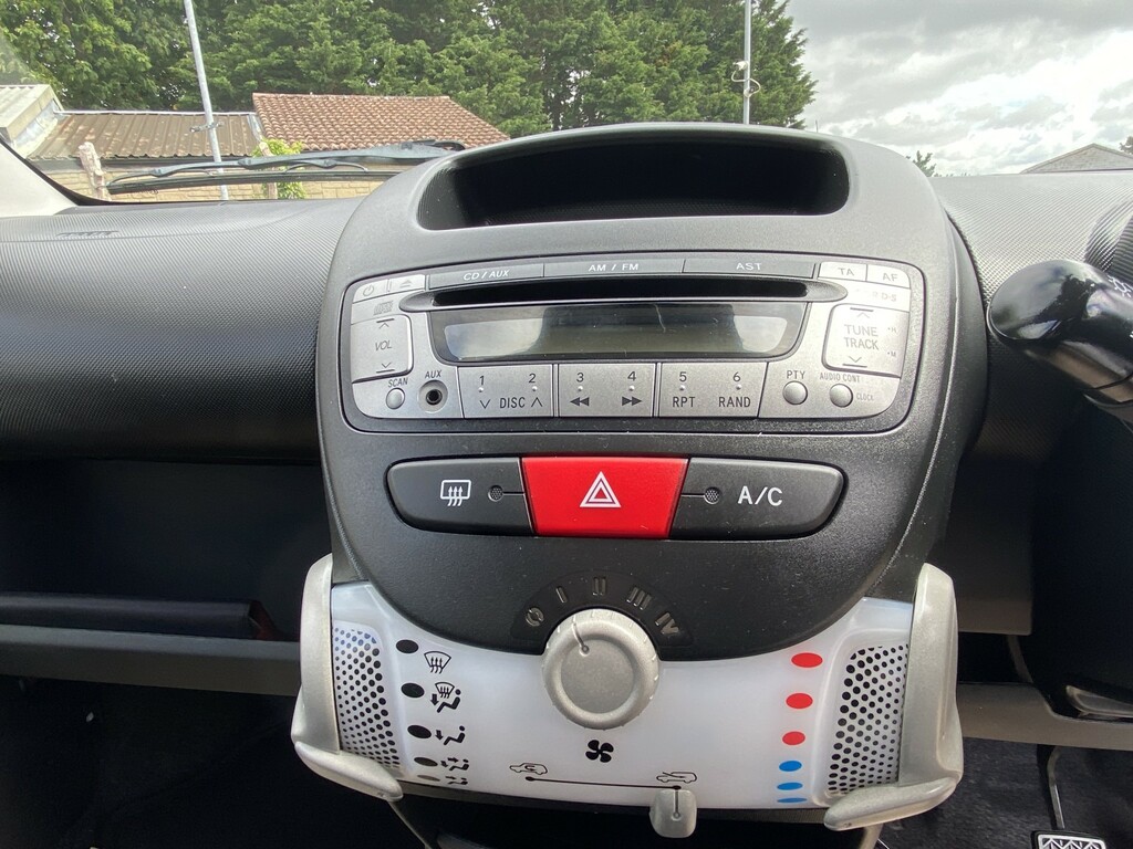 Citroen C1 Hatchback 1.0 I Edition 201463 White #6
