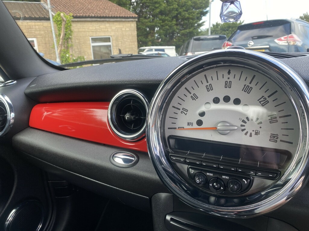 Mini Hatch Hatchback 1.6 Cooper D Hatch 201313 Red #6