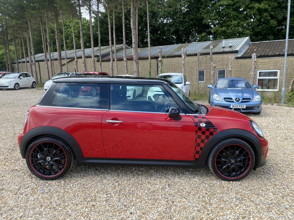 Mini Hatch Hatchback 1.6 Cooper D Hatch 201313 Red #2