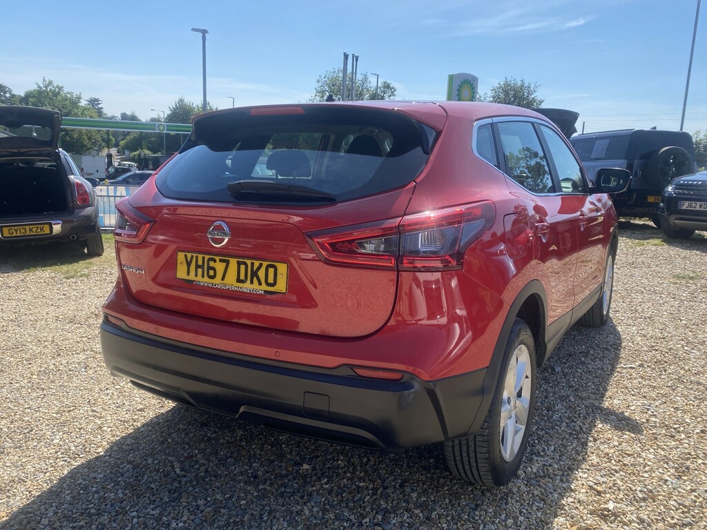 Nissan Qashqai Suv 1.5 Dci Acenta 201767 Red #3