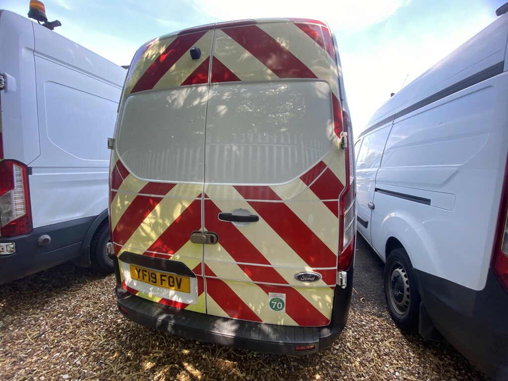 Ford Transit Custom Panel Van 2.0 320 Ecoblue 201919 YF19FOV White #5