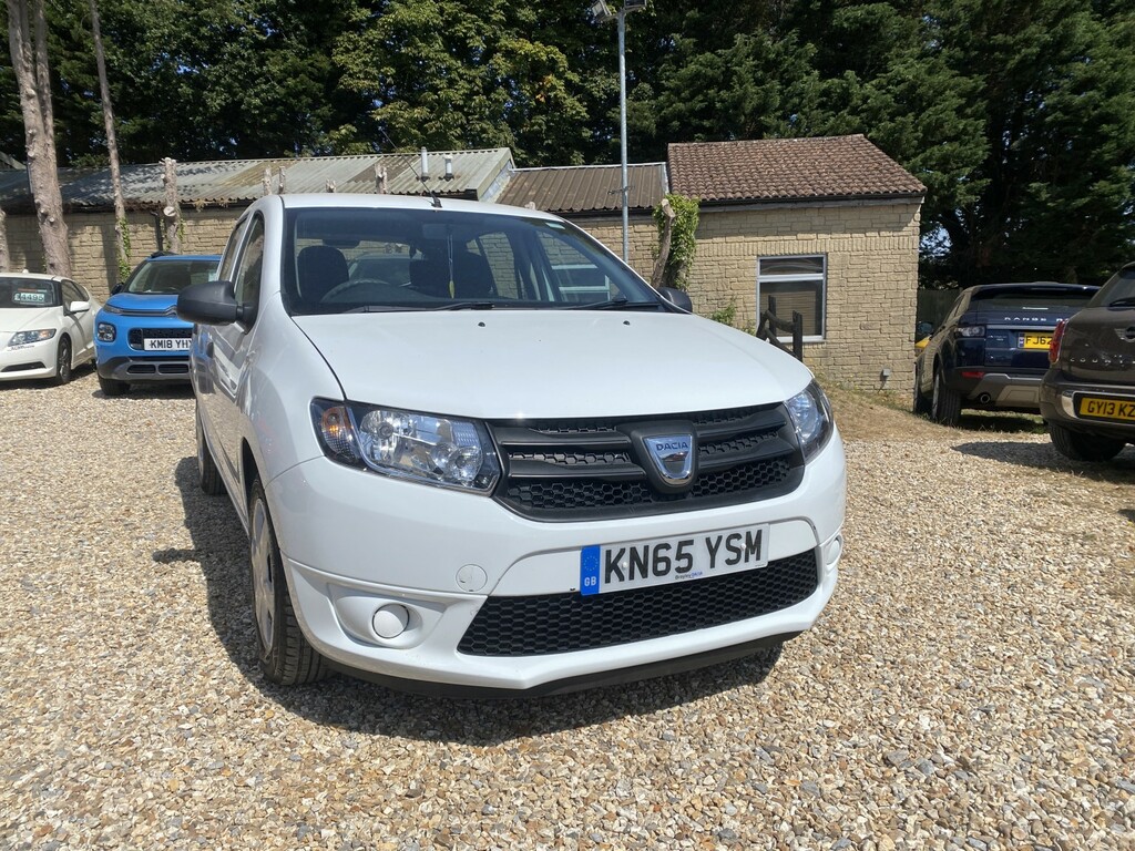 Dacia Sandero 1.2 Ambiance 1.2 16V 75 White