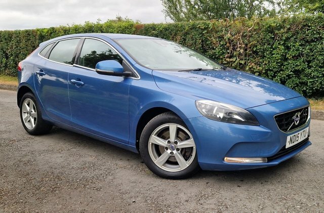 Volvo V40 2.0 D2 Se Nav Hatchback Euro 6 S ND15YTU Blue #2