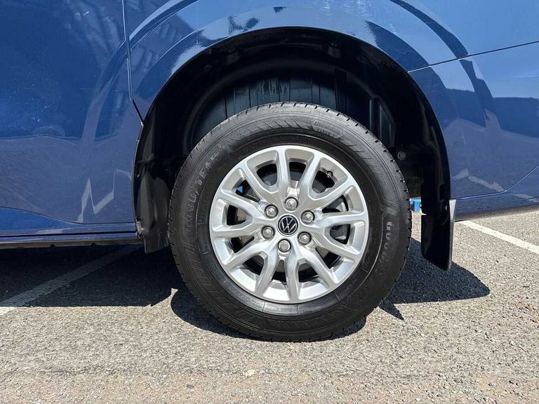 Volkswagen Transporter 2.0 Tdi 110 Commerce Pro Van KN75DWD Blue #5