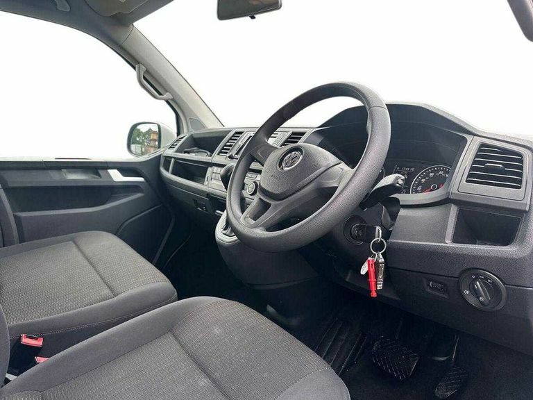 Volkswagen Transporter Shuttle 2.0 Tdi Bmt 150Ps Se Minibus Dsg White #6