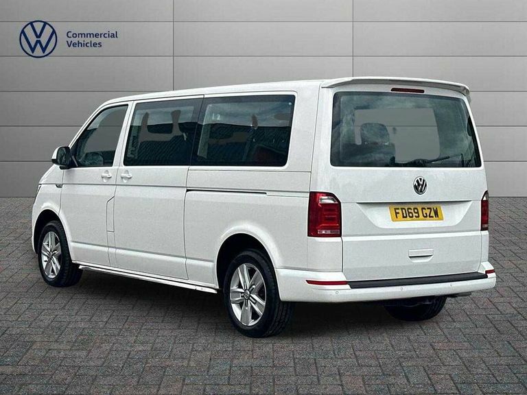 Volkswagen Transporter Shuttle 2.0 Tdi Bmt 150Ps Se Minibus Dsg White #3