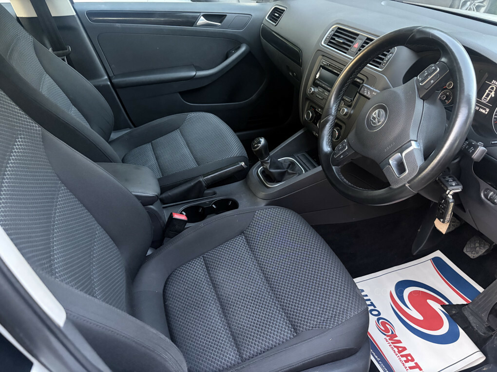 Volkswagen Jetta Se Bluemotion Technology Tdi #6