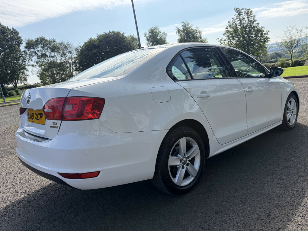 Volkswagen Jetta 1.6 Tdi Bluemotion Tech Grey #11