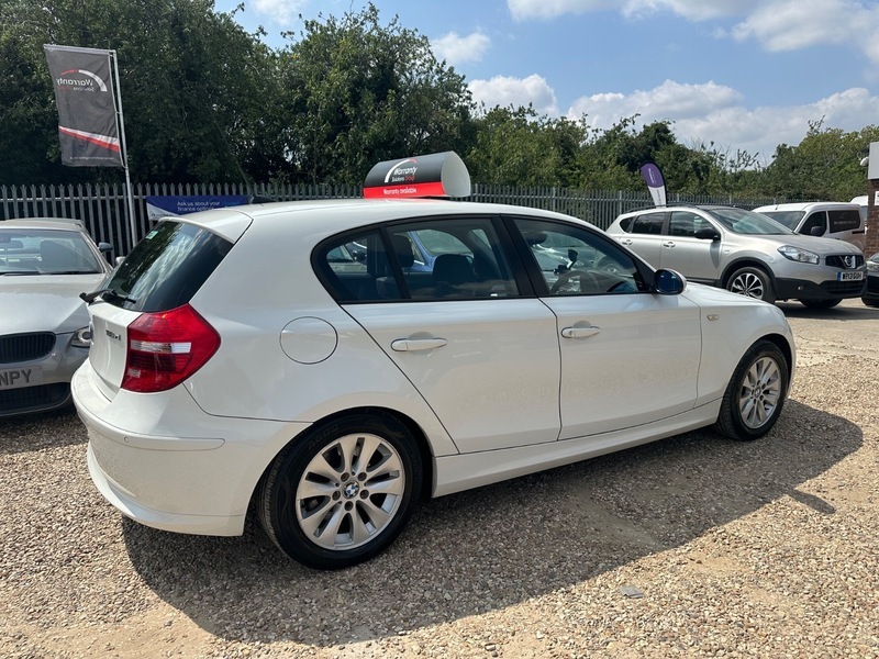 BMW 1 Series 2.0 118D Se Steptronic White #4