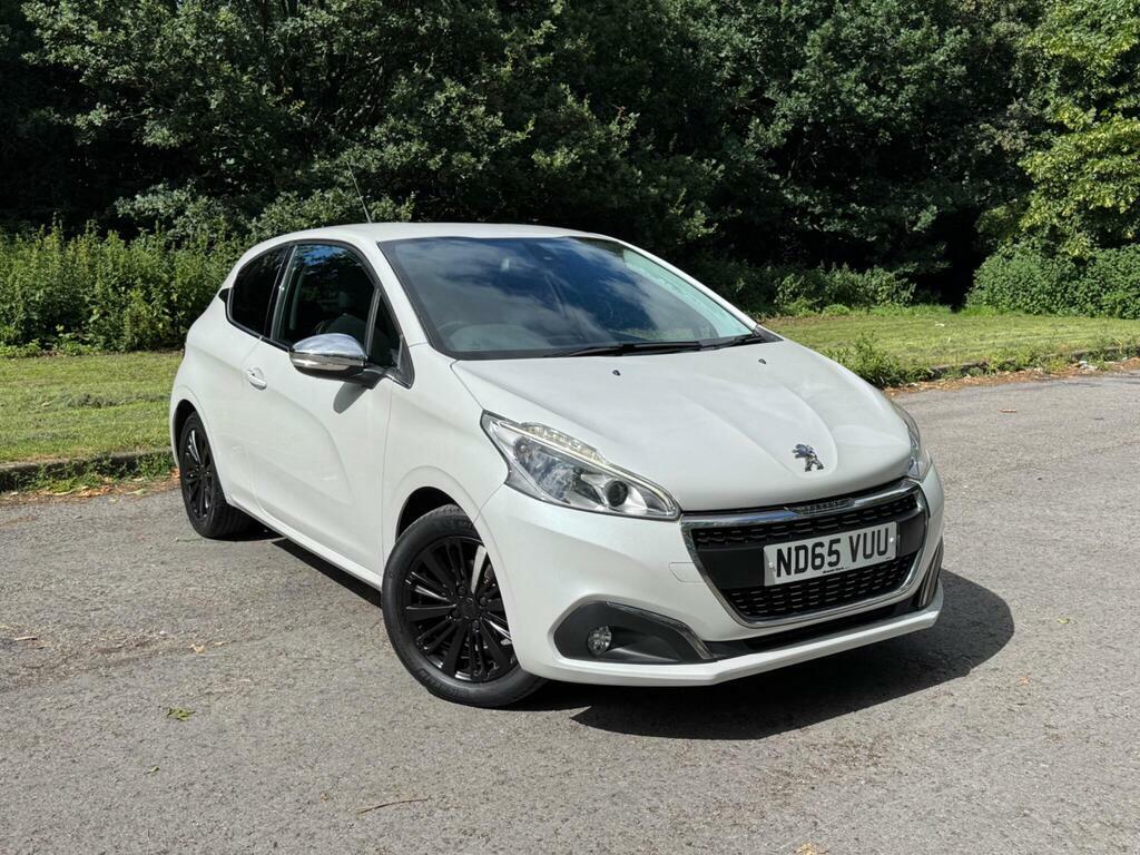 Peugeot 208 1.2 Puretech Allure Euro 6 White