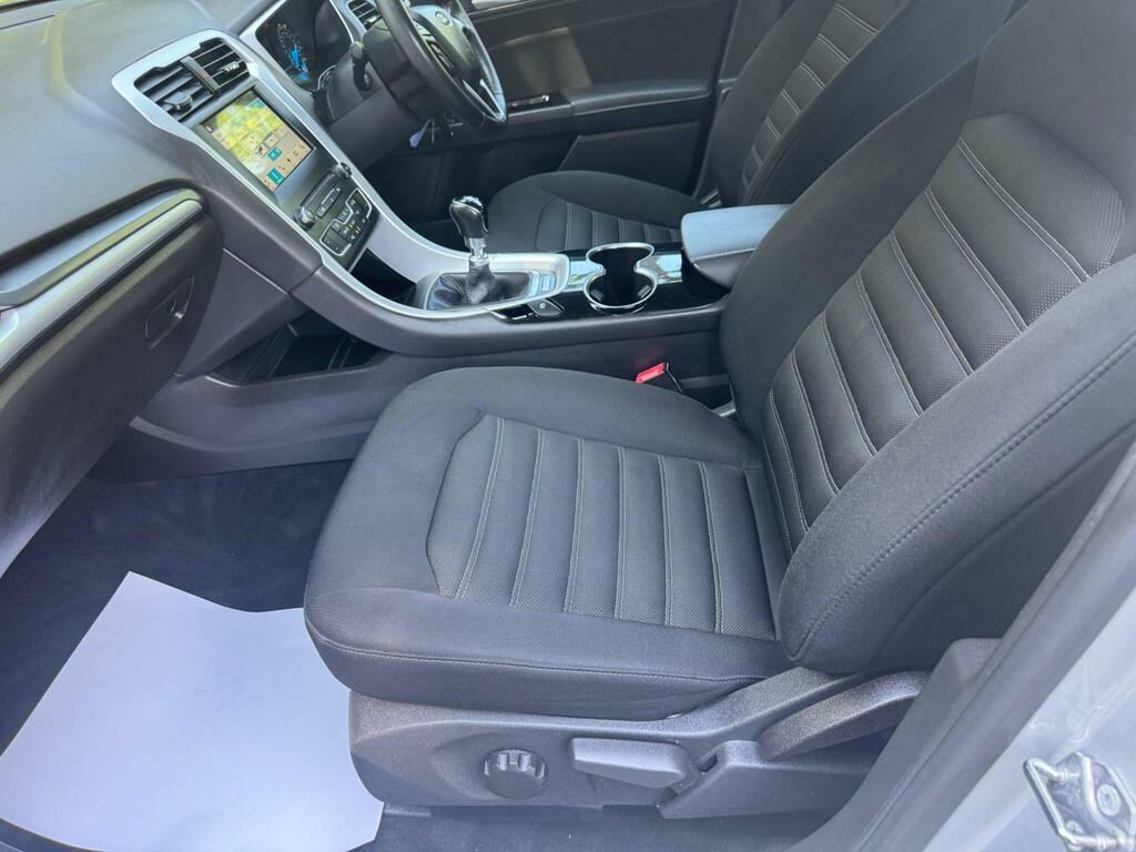 Ford Mondeo  Silver #12