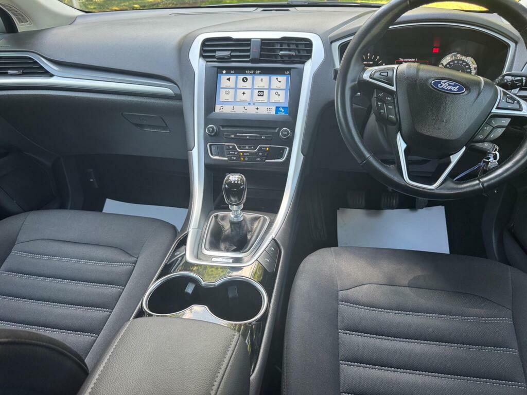 Ford Mondeo  Silver #10