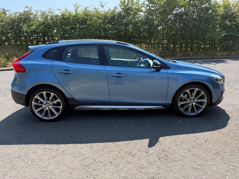 Volvo V40 Cross Country D4 Cross Country Lux Blue #6