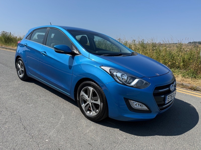 Hyundai I30 Se Nav Blue Drive Blue #2