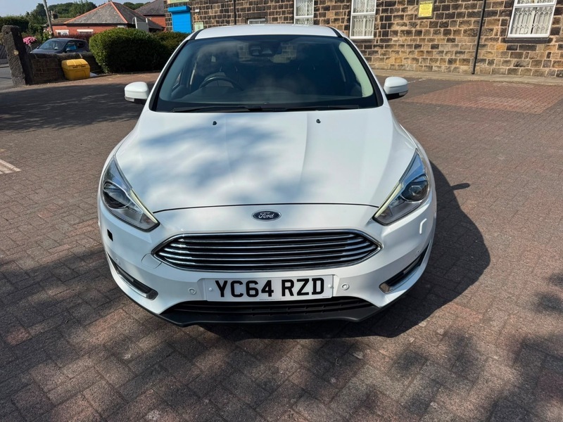 Ford Focus Titanium X White #2