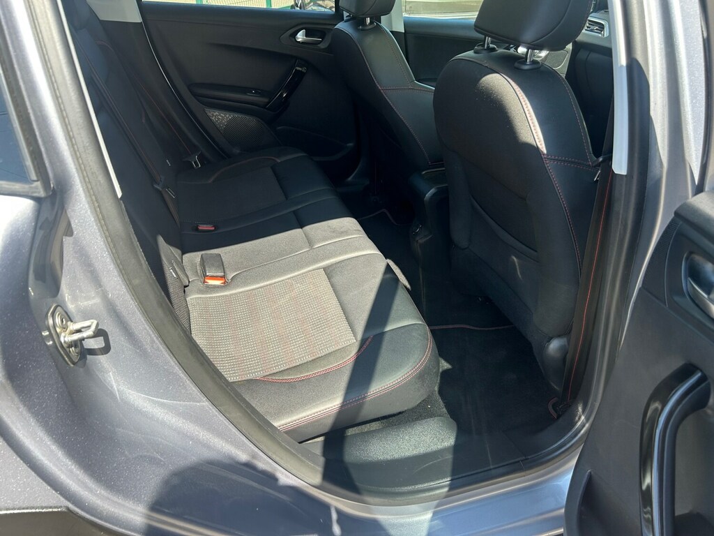 Peugeot 2008 1.6 Bluehdi 120 Gt Line Grey #6