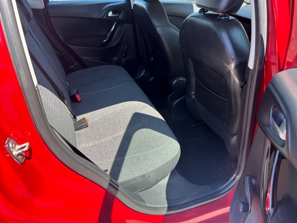Citroen C3 1.2 Puretech 82 Edition Red #6