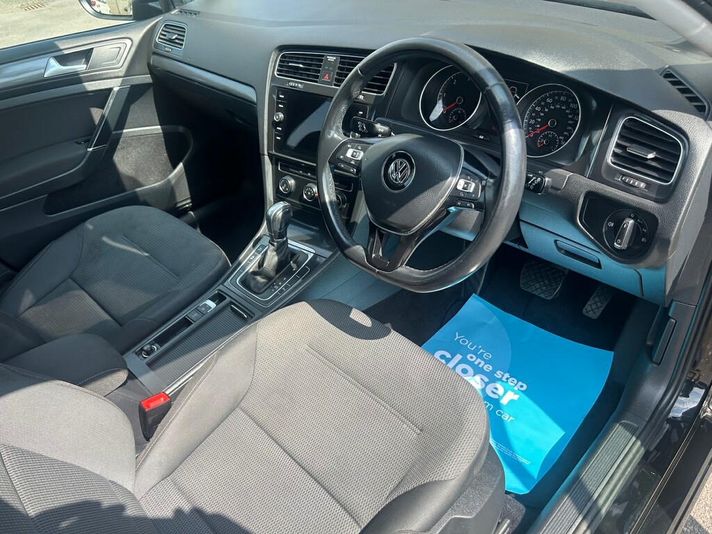 Volkswagen Golf 2.0 Tdi Se Nav Dsg Black #6